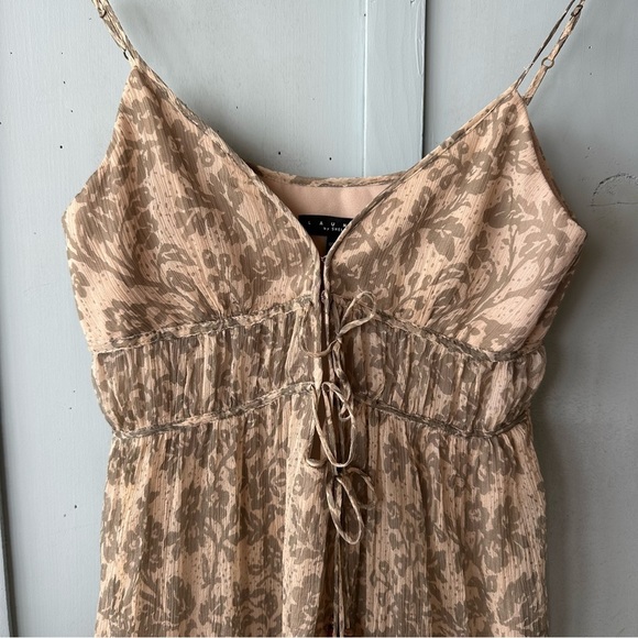 LAUNDRY 100% Silk Floral Beige Spaghetti Strap Top - Picture 3 of 7
